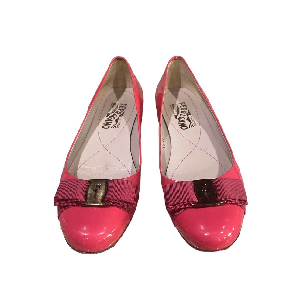 Salvatore Ferragamo Size 7 1/2 2A VARINA Barbie Pink Patent Bow Ballet Flats